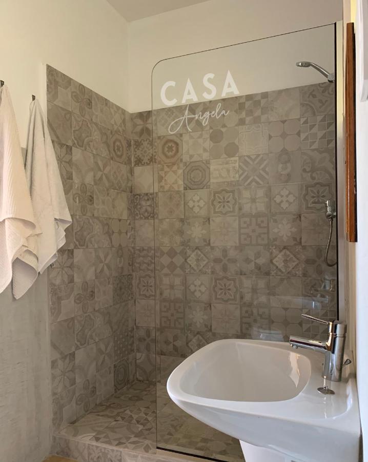 Residencial Casa Angela Hotel Espargos Exterior photo
